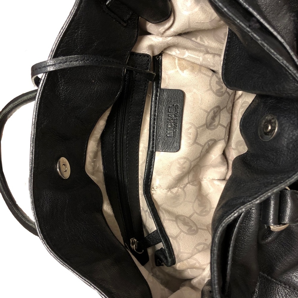 Michael Kors Black leather Hamilton purse - Picture 7 of 8